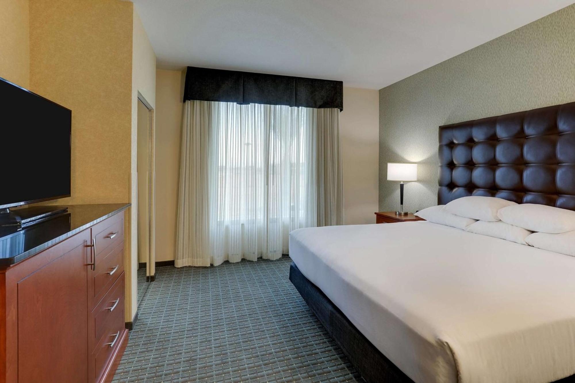 Drury Inn & Suites Phoenix Chandler Fashion Center מראה חיצוני תמונה