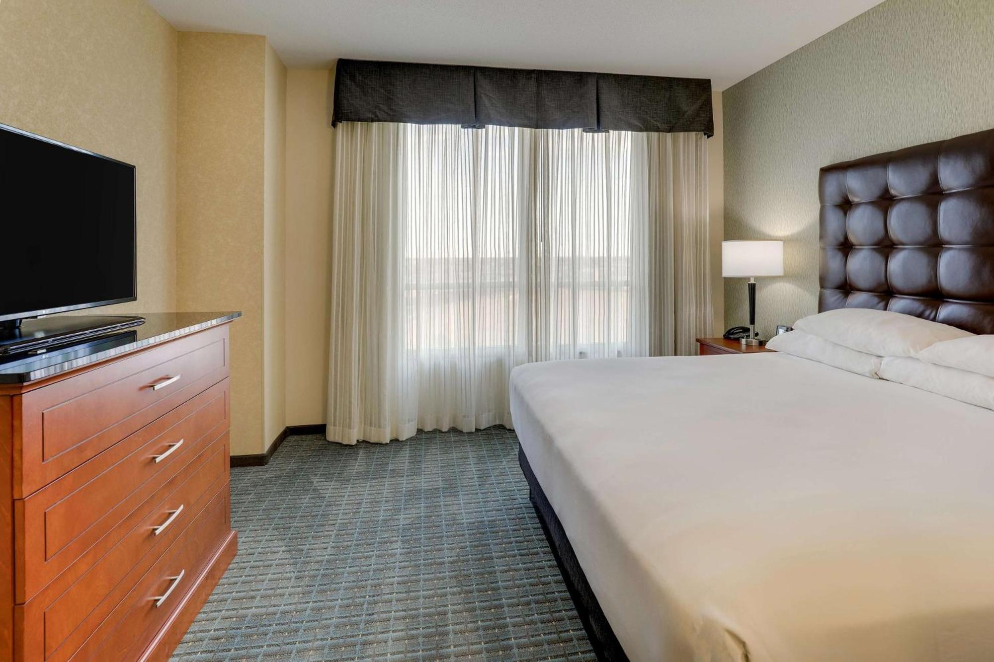 Drury Inn & Suites Phoenix Chandler Fashion Center מראה חיצוני תמונה